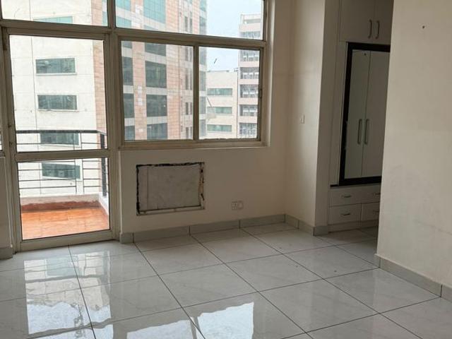 Rental | 3 BHK 1400 Sq.Ft. Apartment in DLF Vibhuti Khand