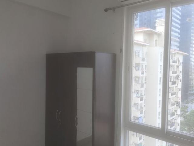 Rental | 3 BHK 1400 Sq.Ft. Apartment in Emaar Emrald Floors Select