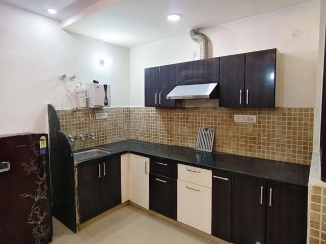 Rental | 3 BHK 1400 Sq.Ft. Apartment in Karolan Ka Barh