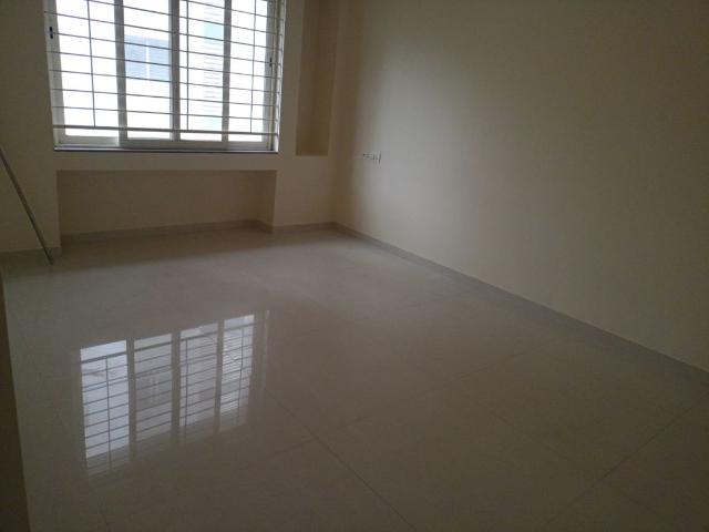 Rental | 3 BHK 1400 Sq.Ft. Apartment in Kumar Pinakin