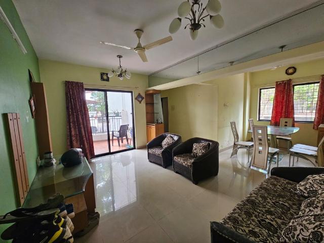 Rental | 3 BHK 1400 Sq.Ft. Apartment in Madhuban Society