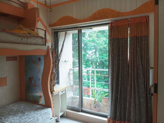 Rental | 3 BHK + 1400 Sq.Ft. Apartment in Safal Heights