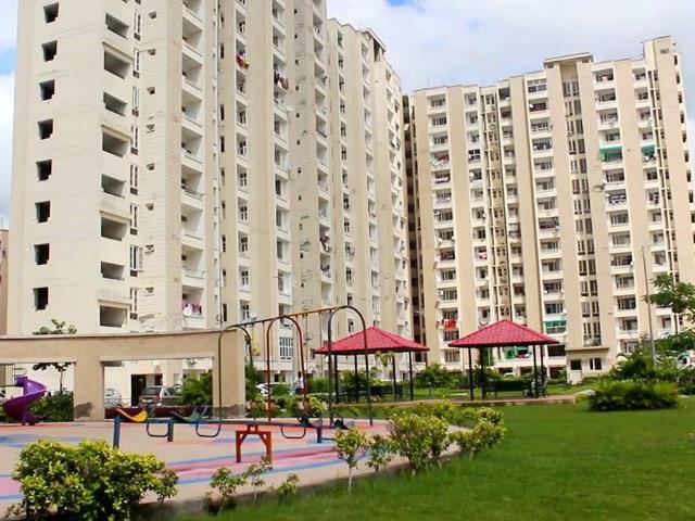 Rental | 3 BHK 1400 Sq.Ft. Apartment in SBP Housing Park