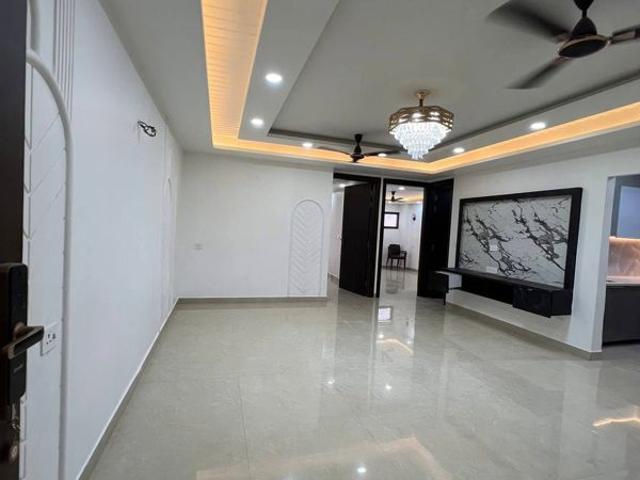 Rental | 3 BHK + 1400 Sq.Ft. Apartment in Palm Residency Chhatarpur