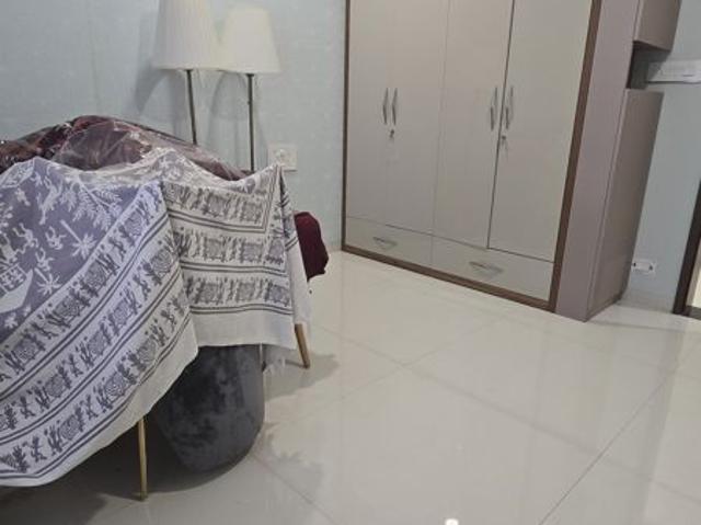Rental | 3 BHK + 1400 Sq.Ft. Apartment in Paranjape Crystal Garden