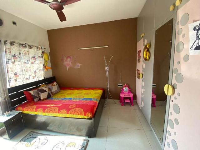 Rental | 3 BHK 1400 Sq.Ft. Apartment in Prestige Elysian