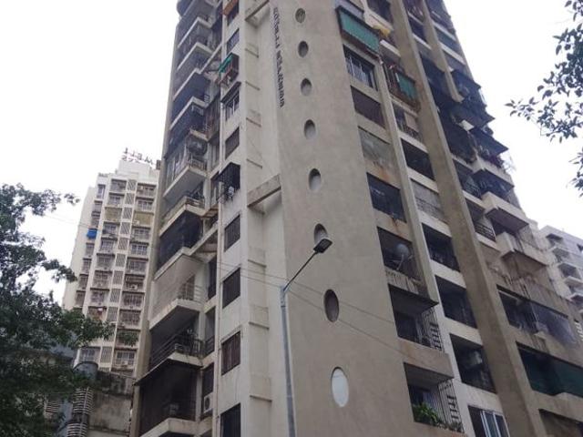 Rental | 3 BHK + 1400 Sq.Ft. Apartment in Romell Empress