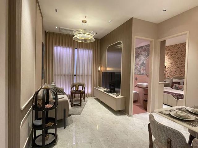 Rental | 3 BHK 1400 Sq.Ft. Apartment in Rustomjee Elita