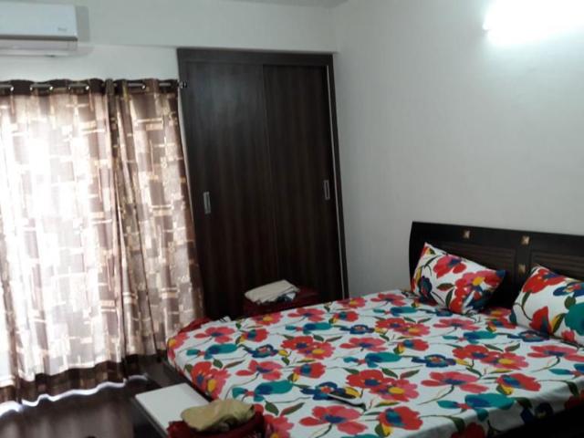 Rental | 3 BHK 1405 Sq.Ft. Apartment in Proview Officer City
