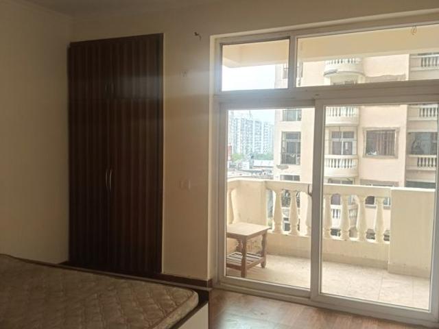 Rental | 3 BHK 1420 Sq.Ft. Apartment in Amrapali Silicon City