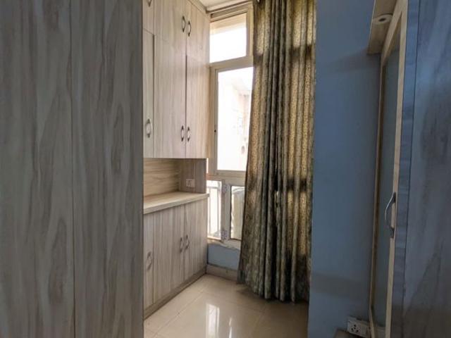 Rental | 3 BHK 1425 Sq.Ft. Apartment in Paramount Floraville