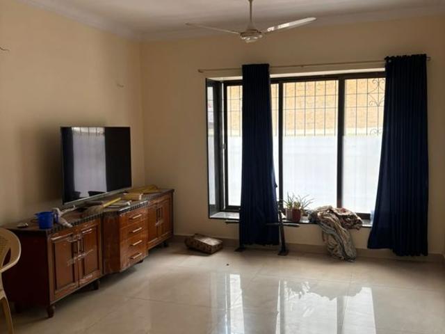 Rental | 3 BHK 1430 Sq.Ft. Apartment in Kartik Apartment