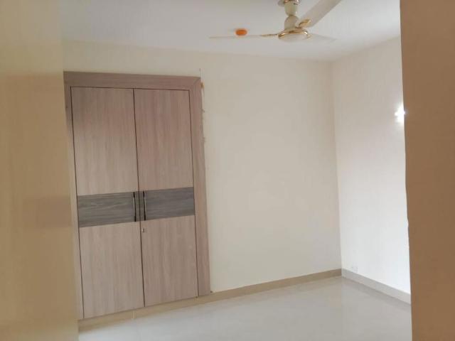 Rental | 3 BHK + 1430 Sq.Ft. Apartment in Jaypee Greens Aman