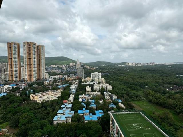 Rental | 3 BHK 1430 Sq.Ft. Apartment in Oberoi Realty Woods