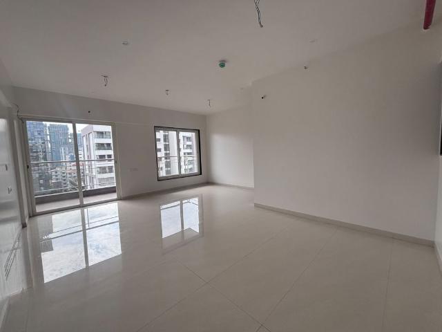 Rental | 3 BHK + 1430 Sq.Ft. Apartment in Mandarin 33 West Avenue