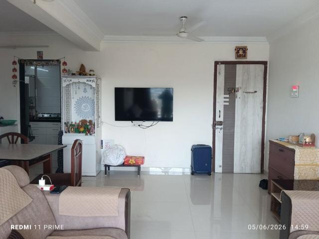 Rental | 3 BHK 1430 Sq.Ft. Apartment in Safal Twins