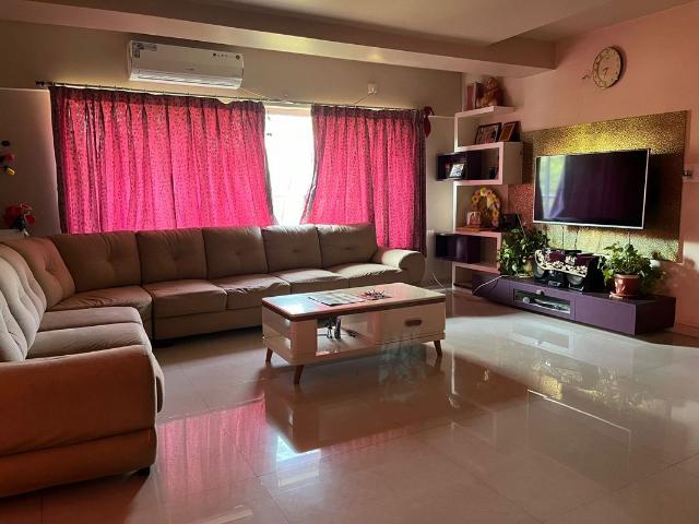 Rental | 3 BHK 1438 Sq.Ft. Apartment in Urit Nagar