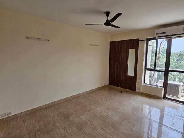 Rental | 3 BHK + 1545 Sq.Ft. Apartment in Unitech The Residences Sector 33