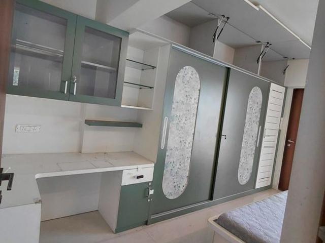 Rental | 3 BHK 1548 Sq.Ft. Apartment in Saarrthi Shimmer N Shine