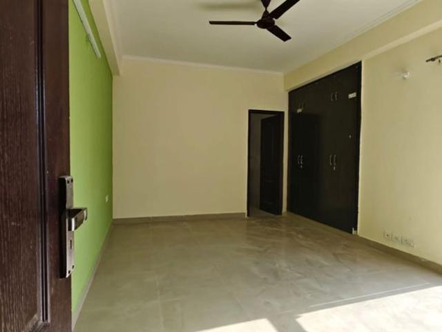 Rental | 3 BHK 1550 Sq.Ft. Apartment in Aims Golf City