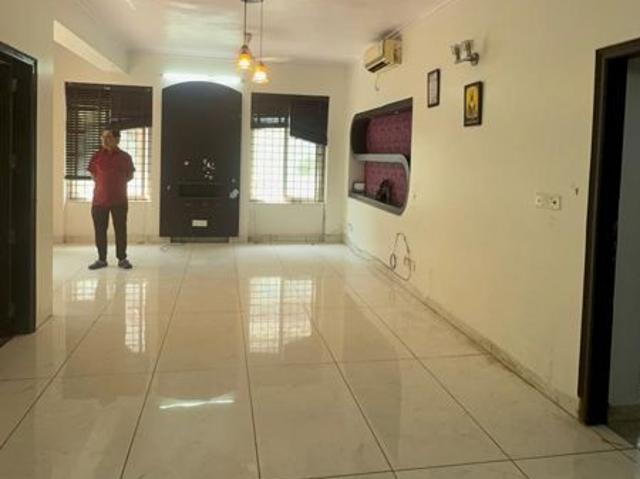 Rental | 3 BHK 1550 Sq.Ft. Apartment in Godrej South Estate Okhla