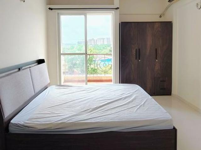 Rental | 3 BHK 1550 Sq.Ft. Apartment in Green Valley CHS