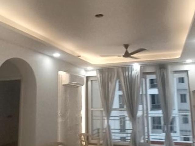 Rental | 3 BHK + 1550 Sq.Ft. Apartment in Jaypee Kensington Park Apartments