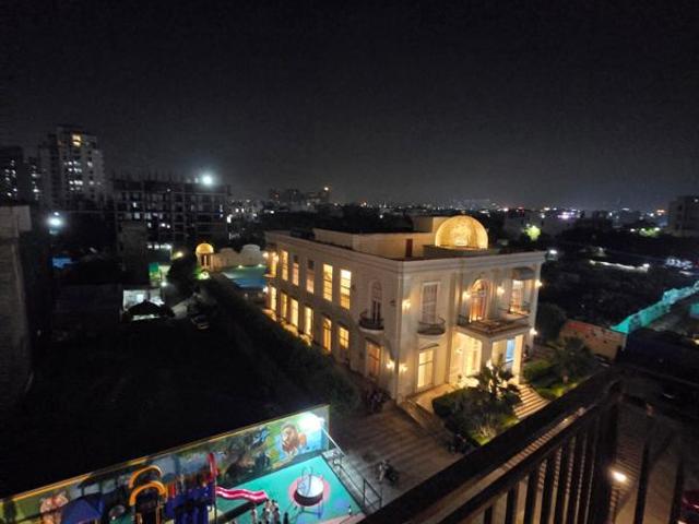 Rental | 3 BHK + 1550 Sq.Ft. Apartment in Omaxe The Palace