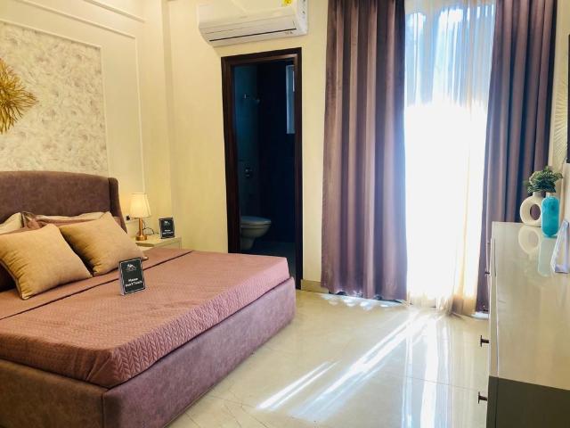 Rental | 3 BHK 1550 Sq.Ft. Apartment in Sector 82 A