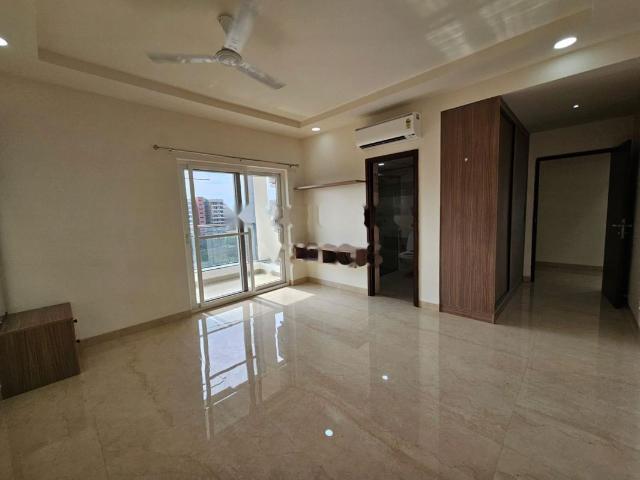 Rental | 3 BHK 1550 Sq.Ft. Apartment in Raheja Vistas