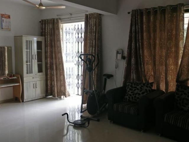 Rental | 3 BHK 1550 Sq.Ft. Apartment in Vishal Nagar