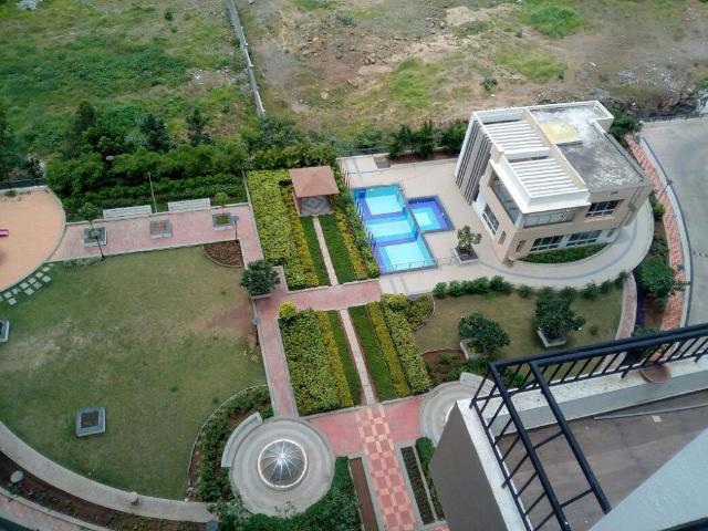 Rental | 3 BHK 1555 Sq.Ft. Apartment in Kolte Patil Beryl