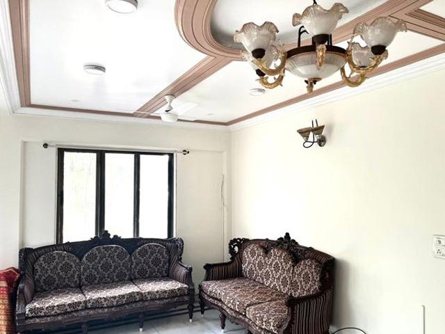 Rental | 3 BHK 1560 Sq.Ft. Apartment in Gurukripa Apartment