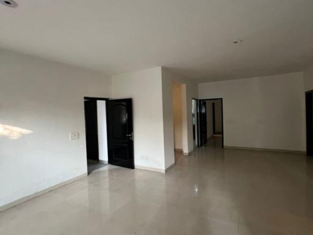 Rental | 3 BHK 1560 Sq.Ft. Apartment in Omaxe Ambrosia