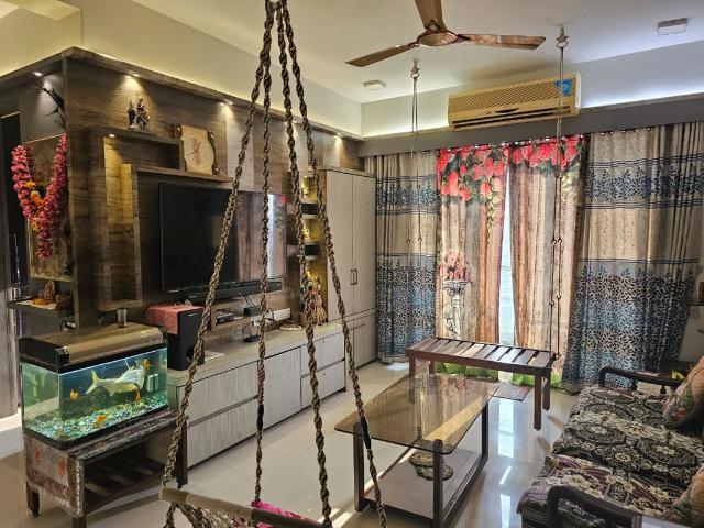 Rental | 3 BHK 1560 Sq.Ft. Apartment in Siddhi Garima