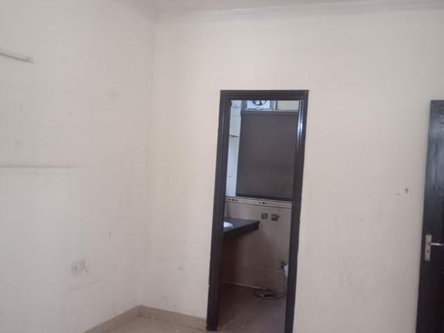 Rental | 3 BHK + 1560 Sq.Ft. Apartment in Parsvnath Majestic Floors