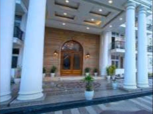 Rental | 3 BHK 1562 Sq.Ft. Apartment in Omaxe The Palace