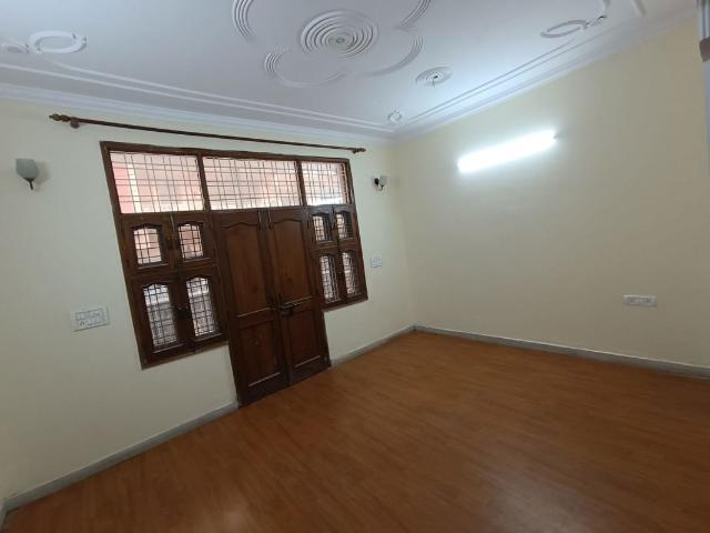 Rental | 3 BHK + 1577 Sq.Ft. Independent House in Sector 14