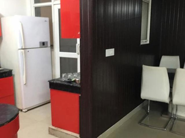 Rental | 3 BHK 1575 Sq.Ft. Apartment in Omaxe Residency