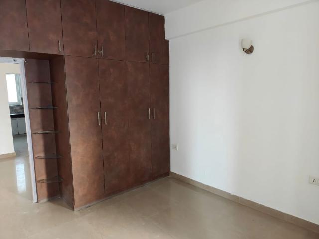 Rental | 3 BHK 1575 Sq.Ft. Apartment in Sector 107