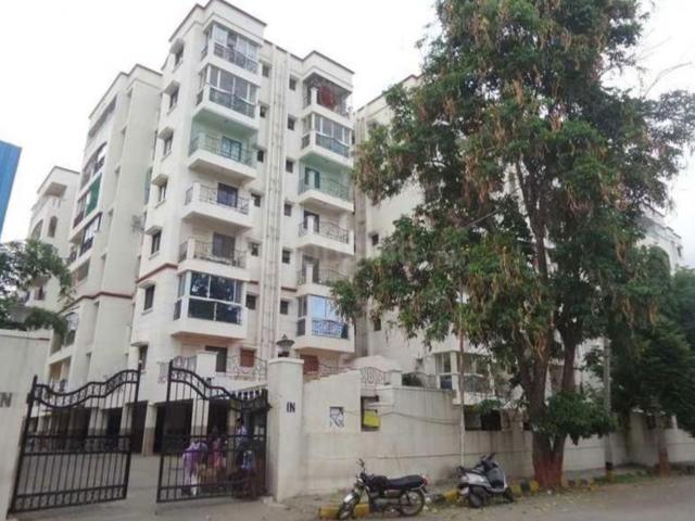 Rental | 3 BHK 1580 Sq.Ft. Apartment in Sterling Residency