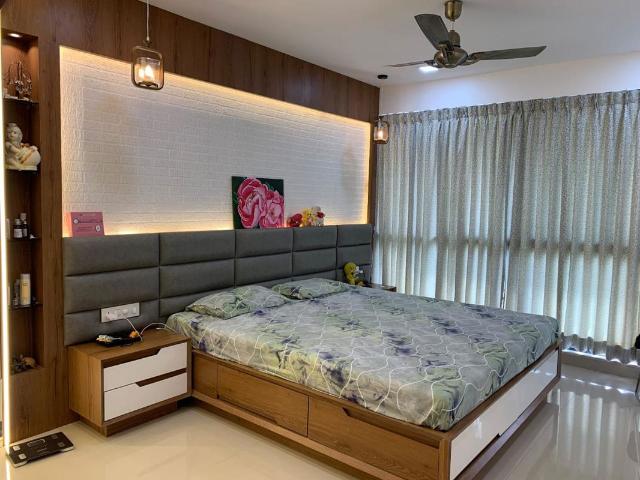 Rental | 3 BHK 1588 Sq.Ft. Apartment in Amanora Gateway Towers