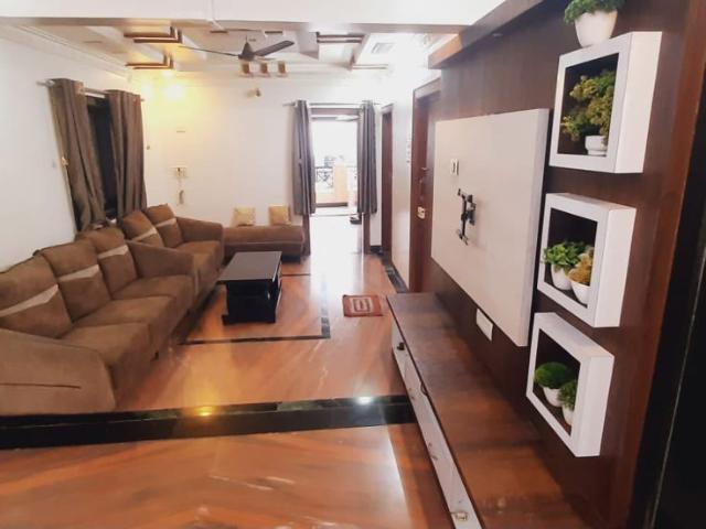 Rental | 3 BHK + 1500 Sq.Ft. Apartment in Chandan Nagar