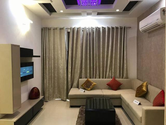 Rental | 3 BHK 1500 Sq.Ft. Apartment in Ambika Florence Park