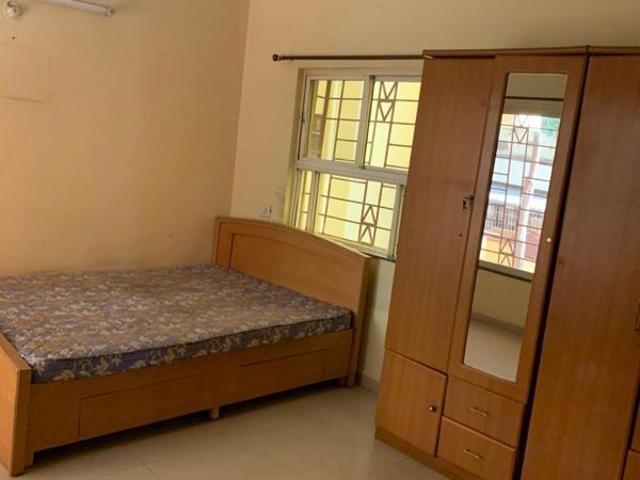 Rental | 3 BHK + 1500 Sq.Ft. Apartment in G K Dwarka Queens Park