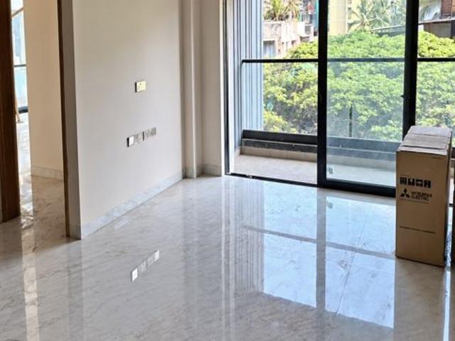 Rental | 3 BHK + 1500 Sq.Ft. Apartment in Ekta Heights Khar West