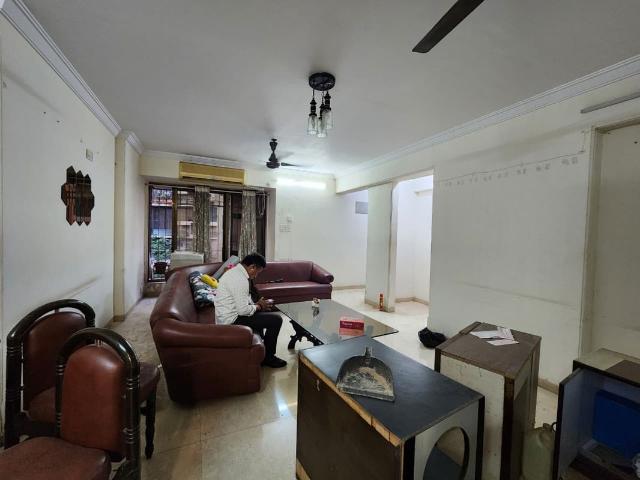 Rental | 3 BHK + 1500 Sq.Ft. Apartment in Kukreja Golf Scappe