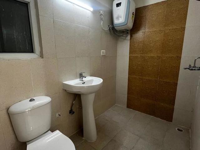 Rental | 3 BHK 1500 Sq.Ft. Apartment in Ideal Greens