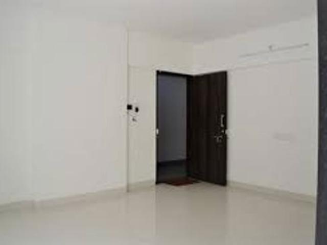 Rental | 3 BHK + 1500 Sq.Ft. Apartment in Lords Manor Apartment