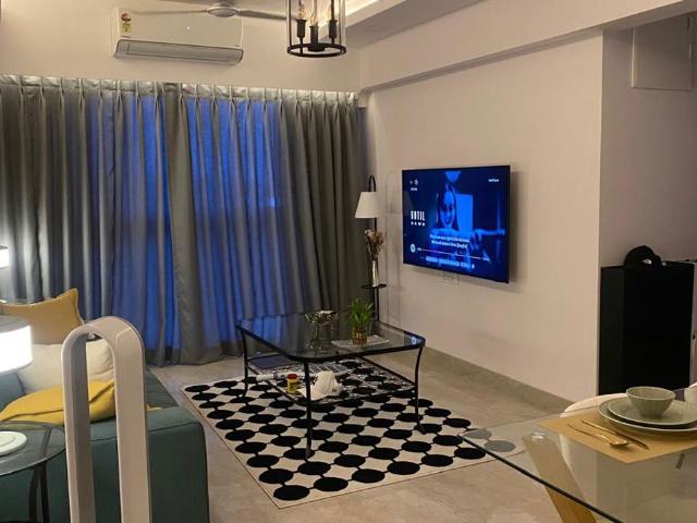 Rental | 3 BHK 1500 Sq.Ft. Apartment in Mount Mary Bandra